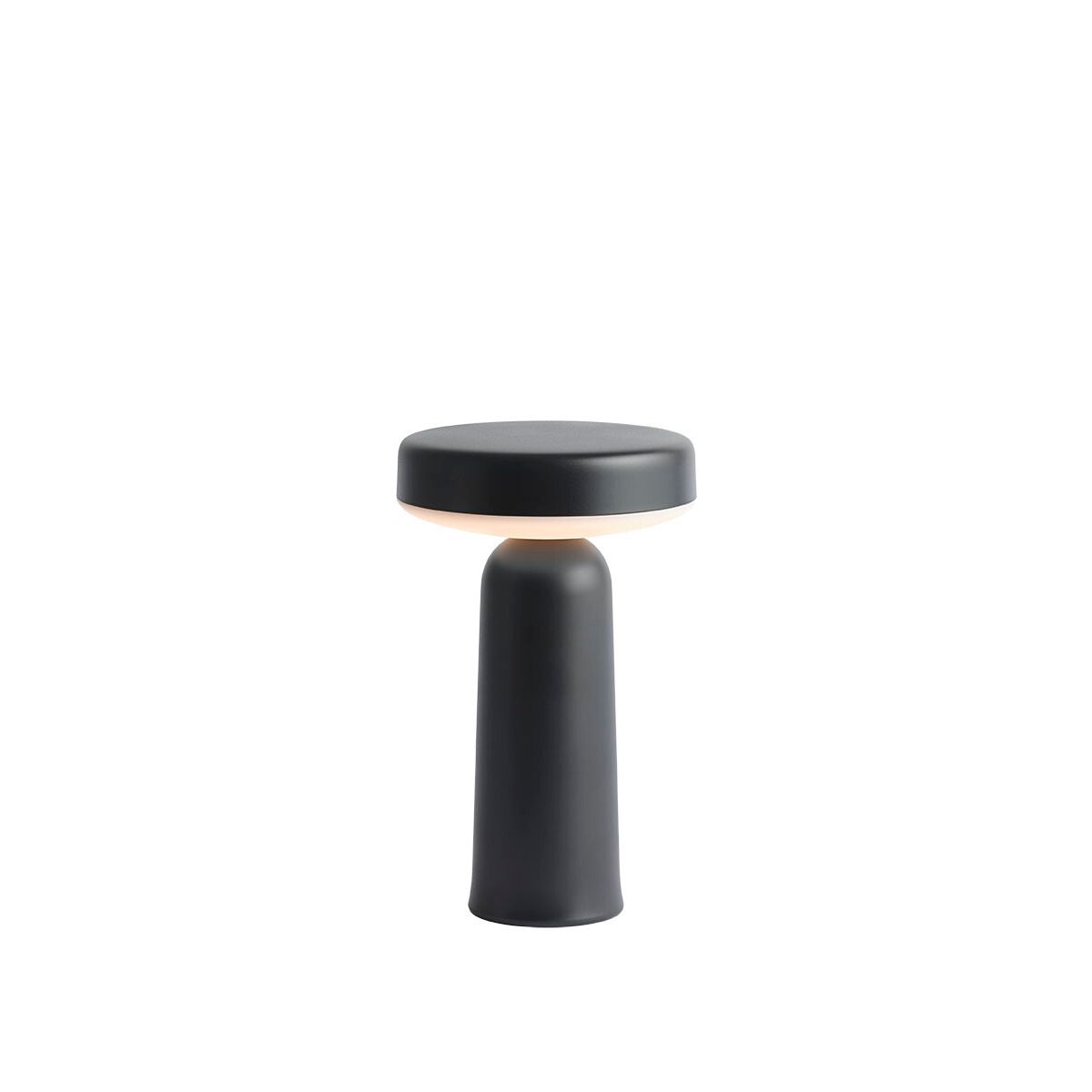 Ease Portable Lamp fra Muuto (Black)