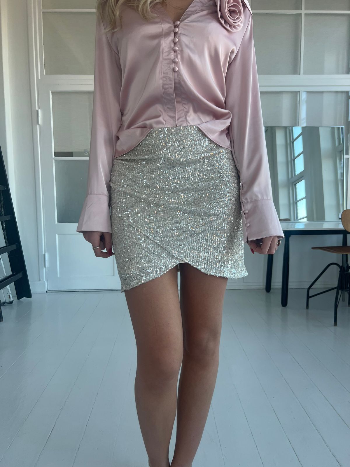 Eight Luxe sequins skirt