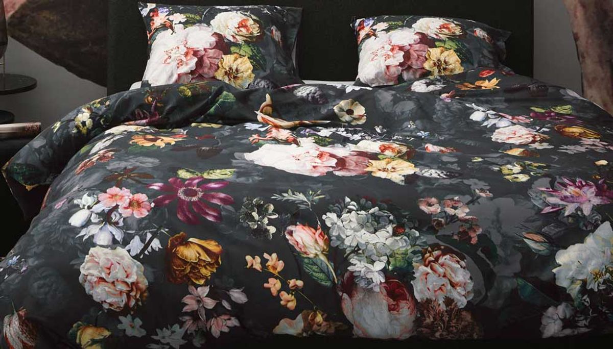 Essenza sengetøj Fleur Nightblue - 200 x 220 + 2 stk. 60 x 63