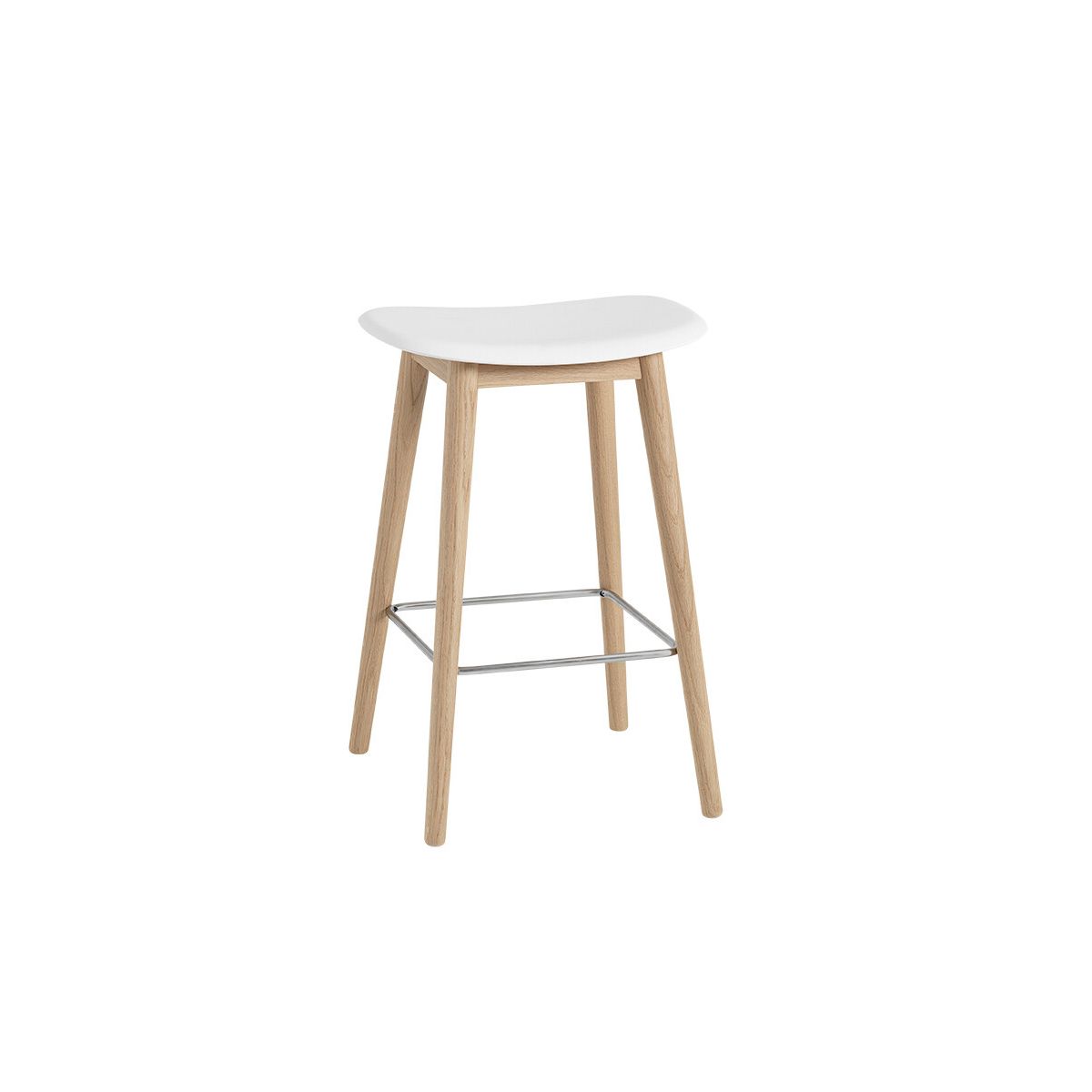 Fiber Bar Stool Wood fra Muuto (Lille, Natural white/ oak base)