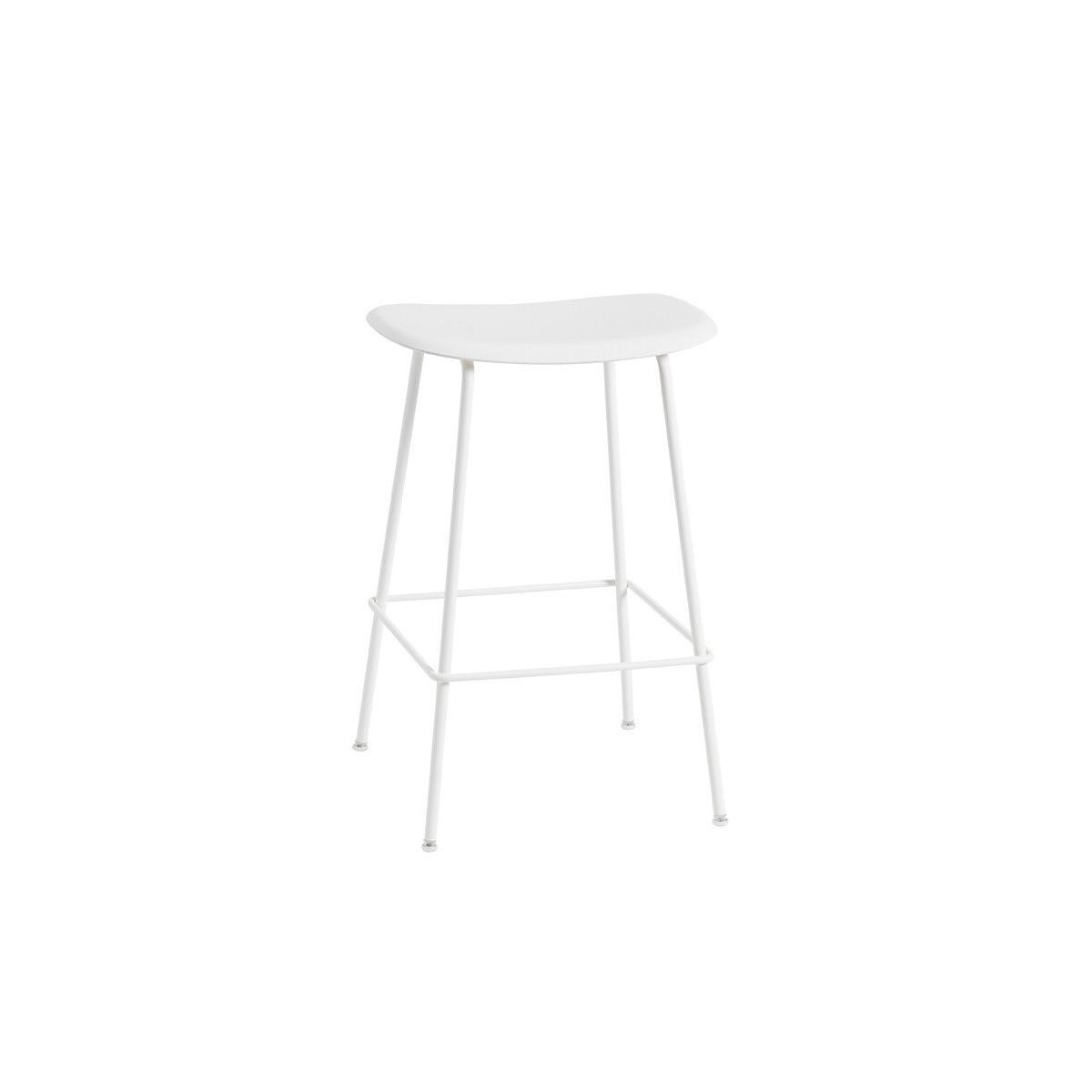 Fiber Counter stool fra Muuto (Lille, Natural white/ White base)