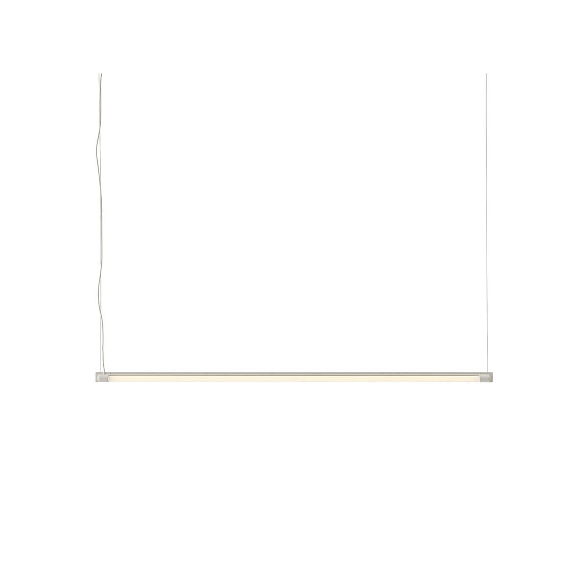 Fine Suspension Lamp, 120 cm fra Muuto (Grey)