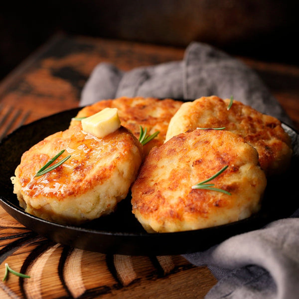 Fiskefrikadeller af linefanget torsk