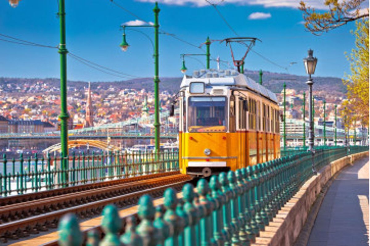 Fototapet - Historic Yellow Tramway