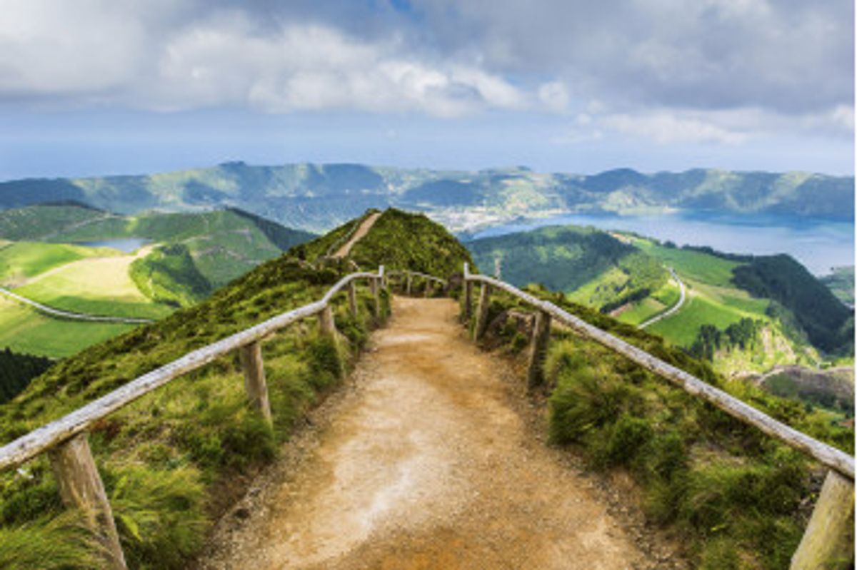 Fototapet - Walking Path