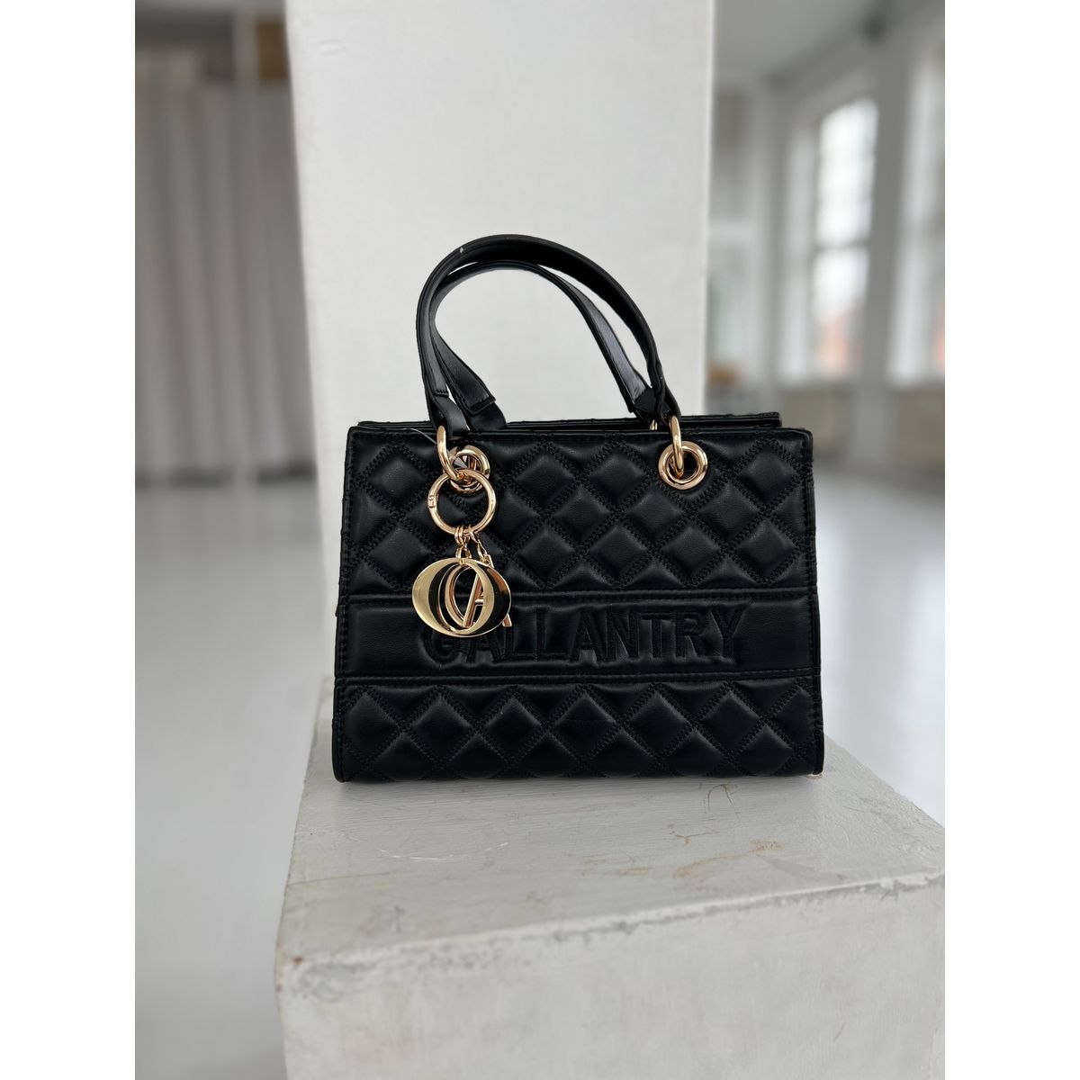 Gallantry handbag black