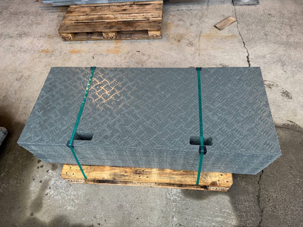 Gangplade / køreplade sort 1500x600x10 mm 4 stk. (Spar 5%)