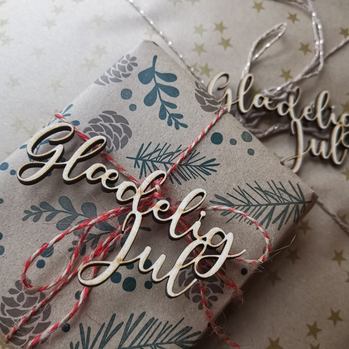 Glædelig jul hangtag Akryl glitter sølv