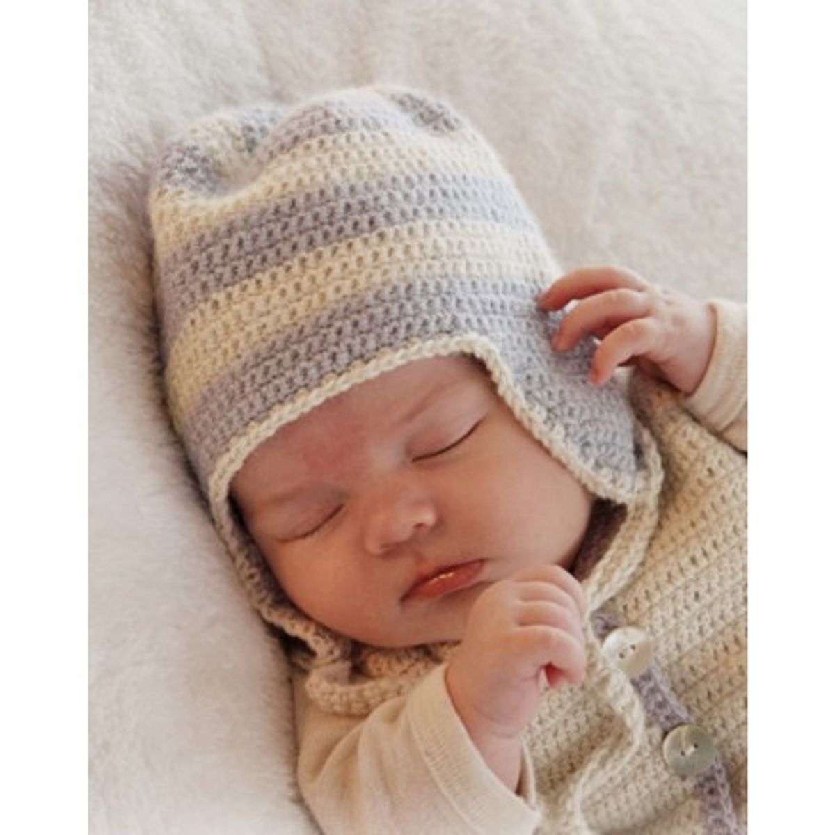 Heartthrob Hat by DROPS Design - Baby Hue Hækleopskrift str. 1/3 mdr - - 1/3 mdr