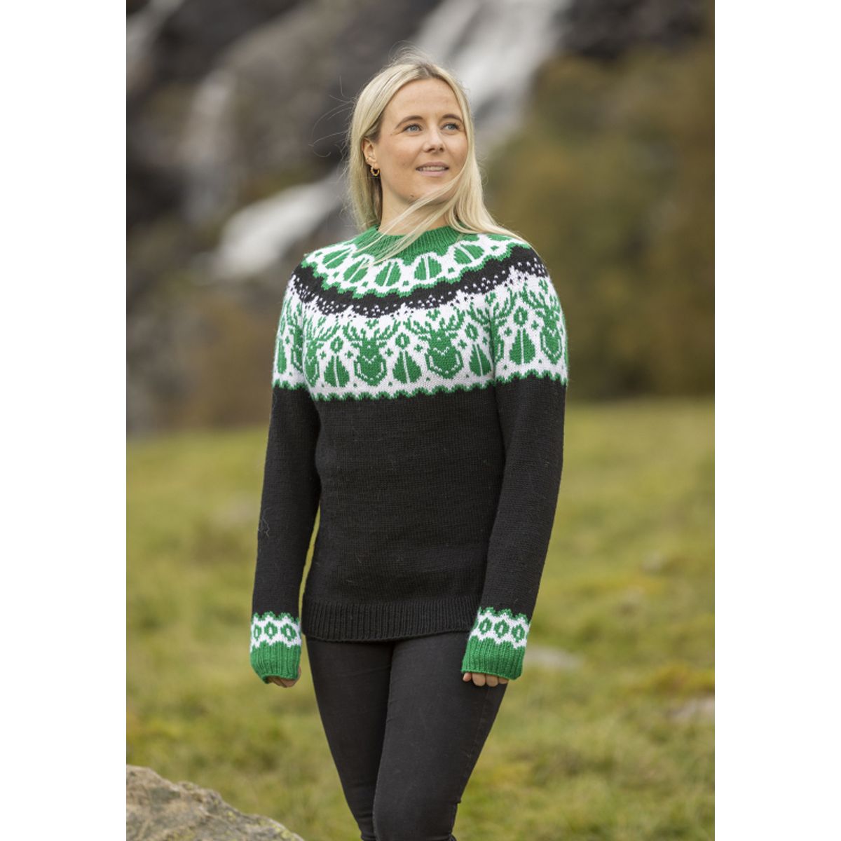 "Hjorte" Genser - Viking Design 2336-8B Kit - XS-XXL - Viking Eco Highland Wool, fra Viking