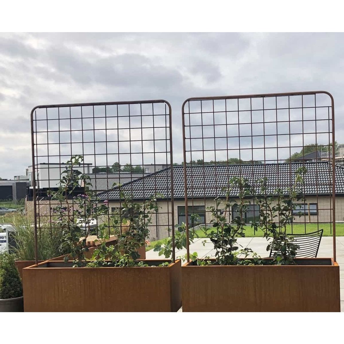 Højbed med espalier - Flere længder - Corten-120 cm-Uden flamingo