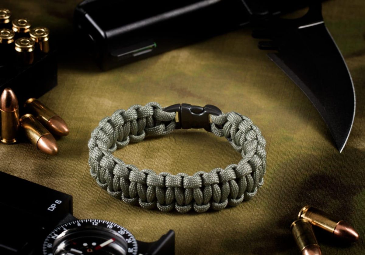 Invader Gear Paracord Bracelet Compact Grey