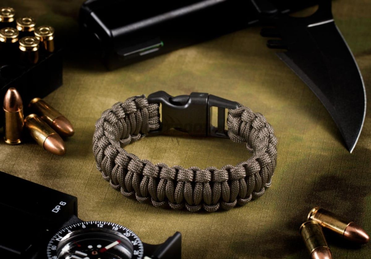 Invader Gear Paracord Bracelet Gun Grey