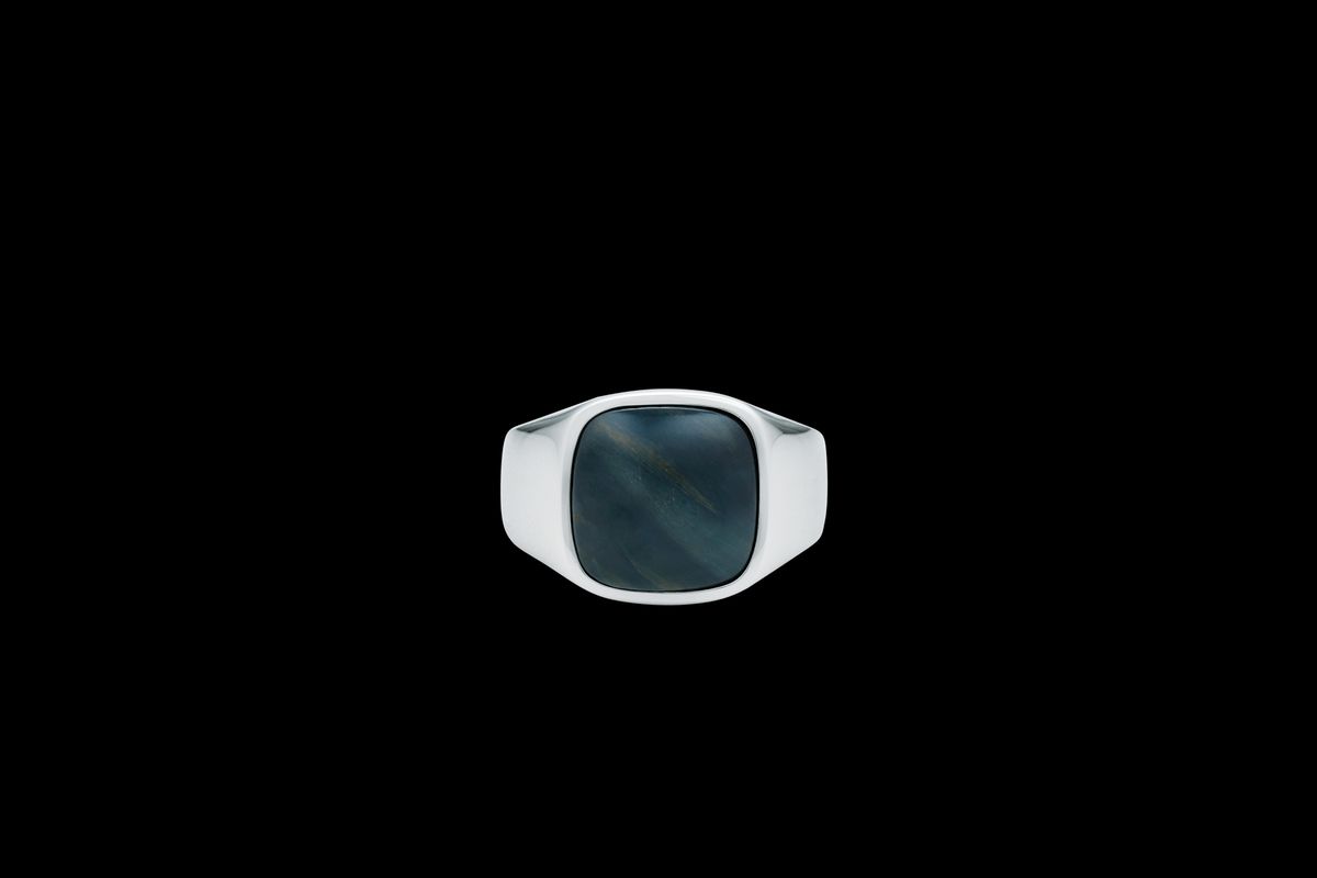 IX Cushion Signet Ring Hawks Eye Silver