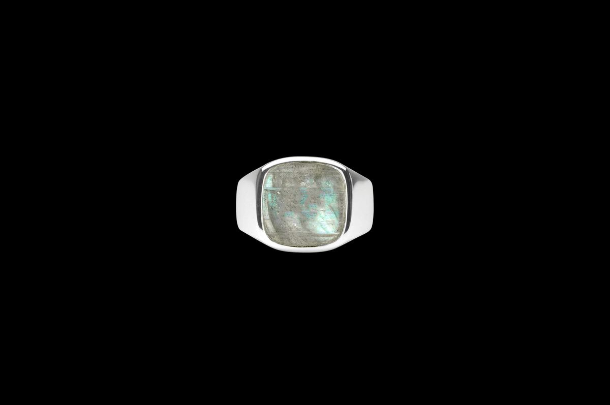 IX Cushion Signet Ring Labradorite Silver