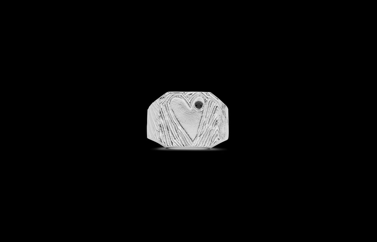 IX Heart in a Box Ring Silver