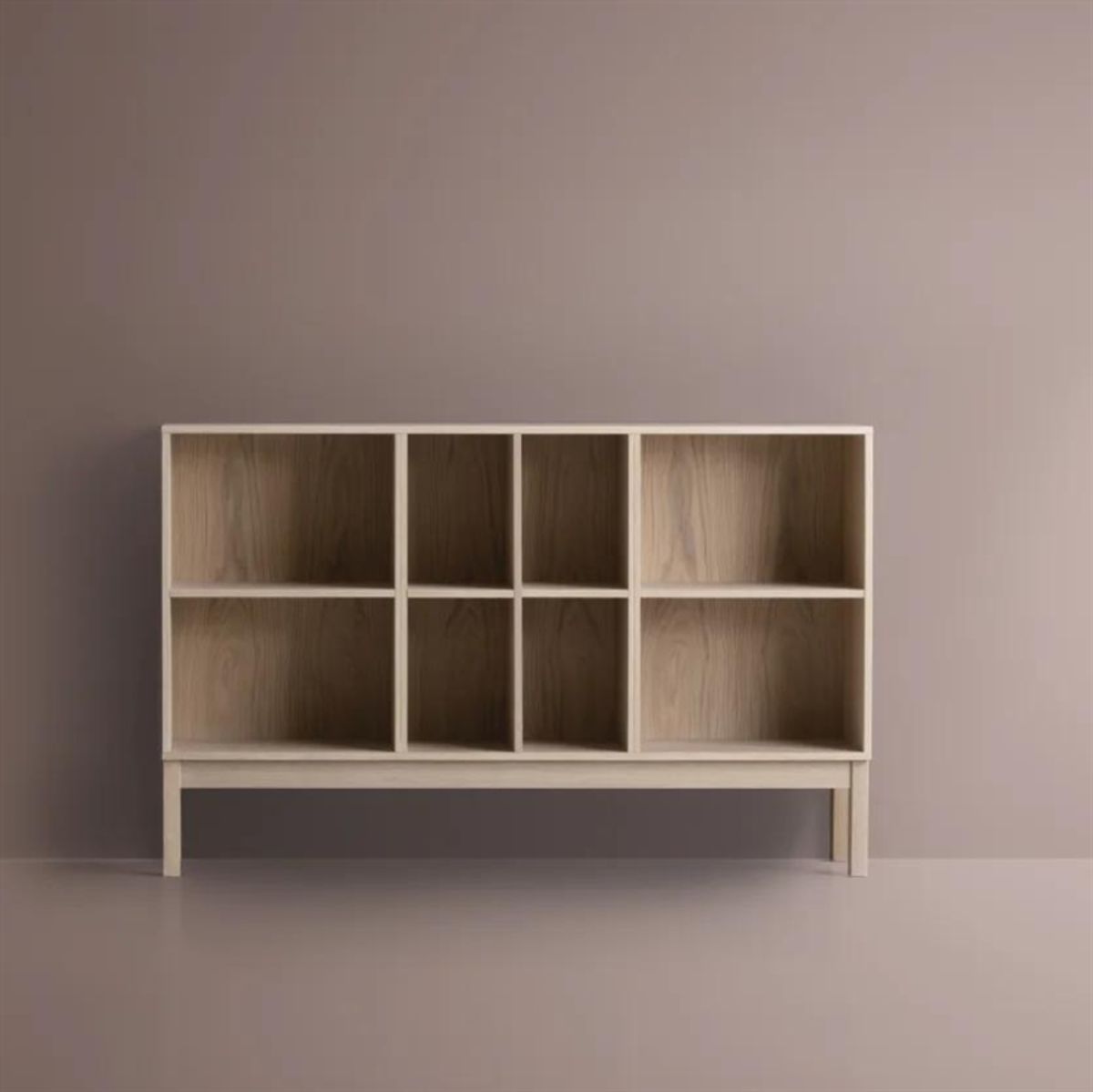 Klim Furniture | Lav bogreol 2054 | Eg hvidolieret