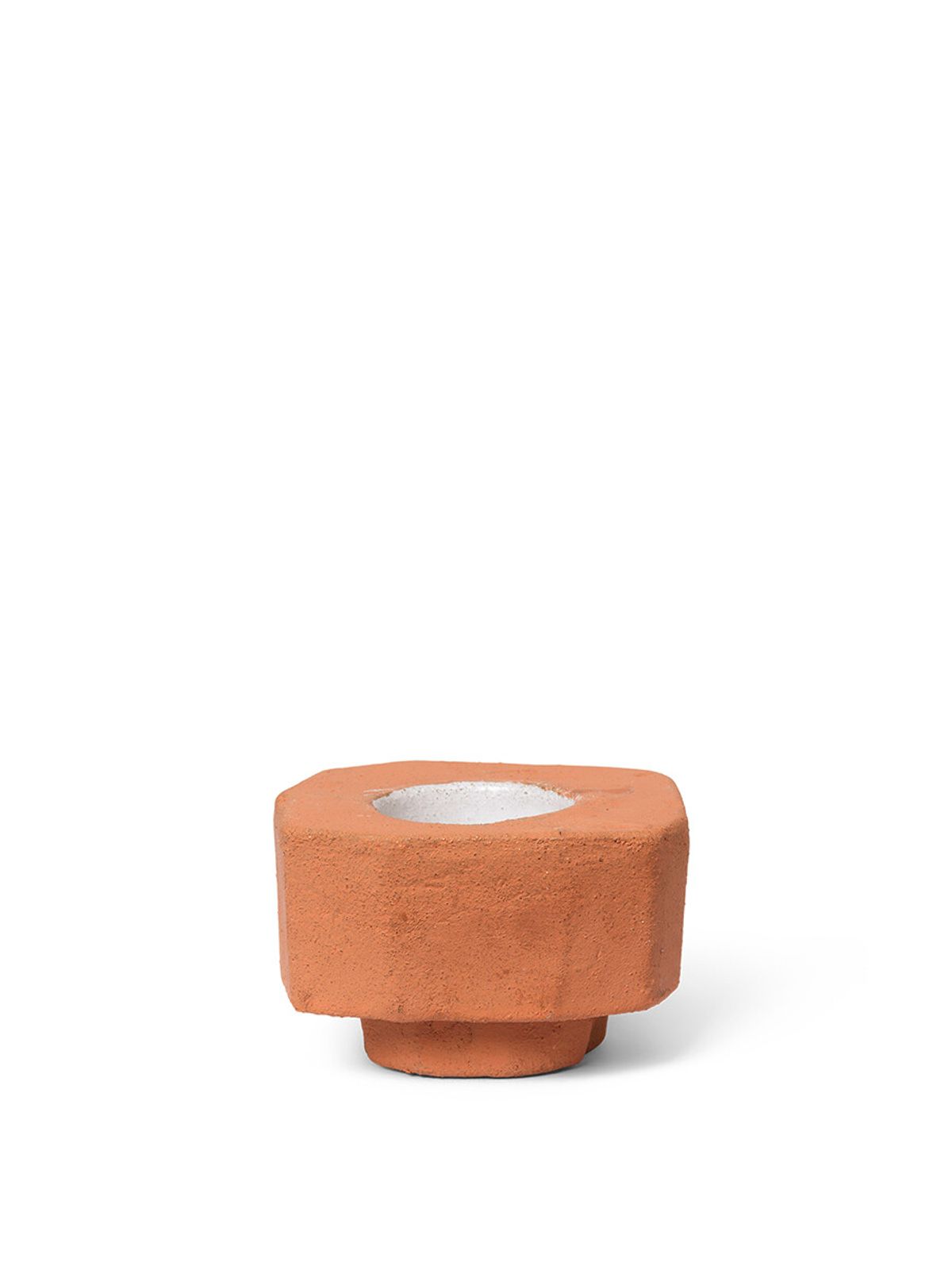 Kurinu Candle Holder fra Ferm Living (Terracotta)