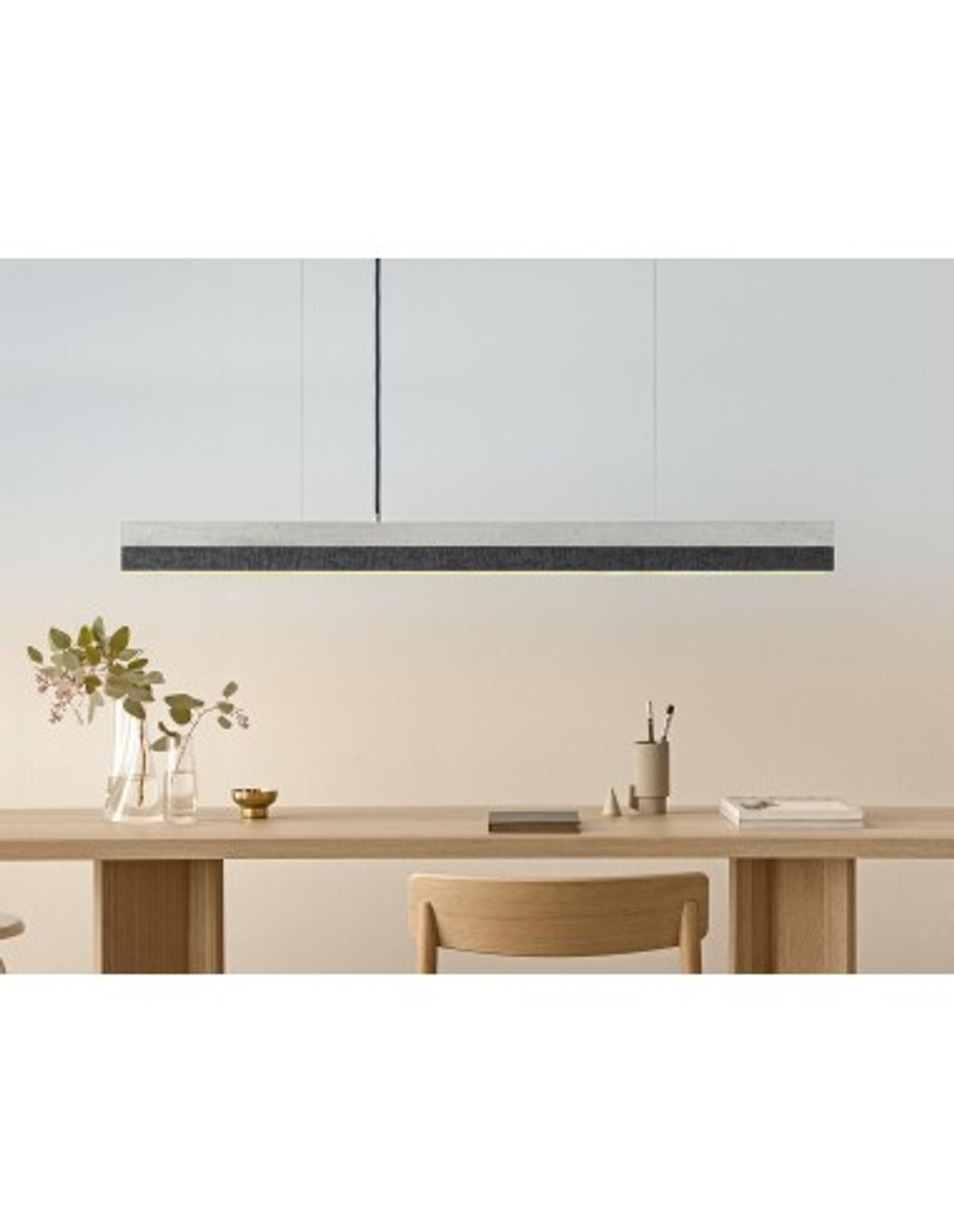 Langbordspendel i beton og træ 122 cm 25W LED - Lys beton/Brændt træ