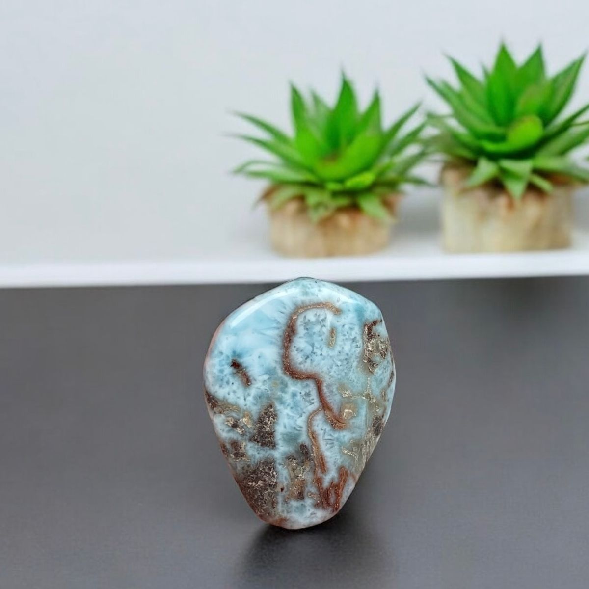 Larimar lommesten