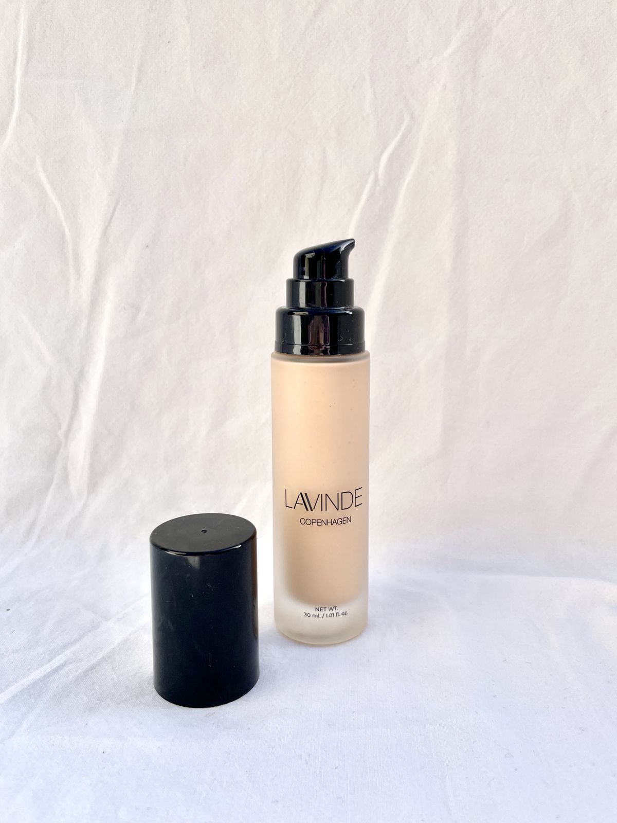 Lavinde Copenhagen Natural Glow Liquid Foundation, 201 Cool Ivory