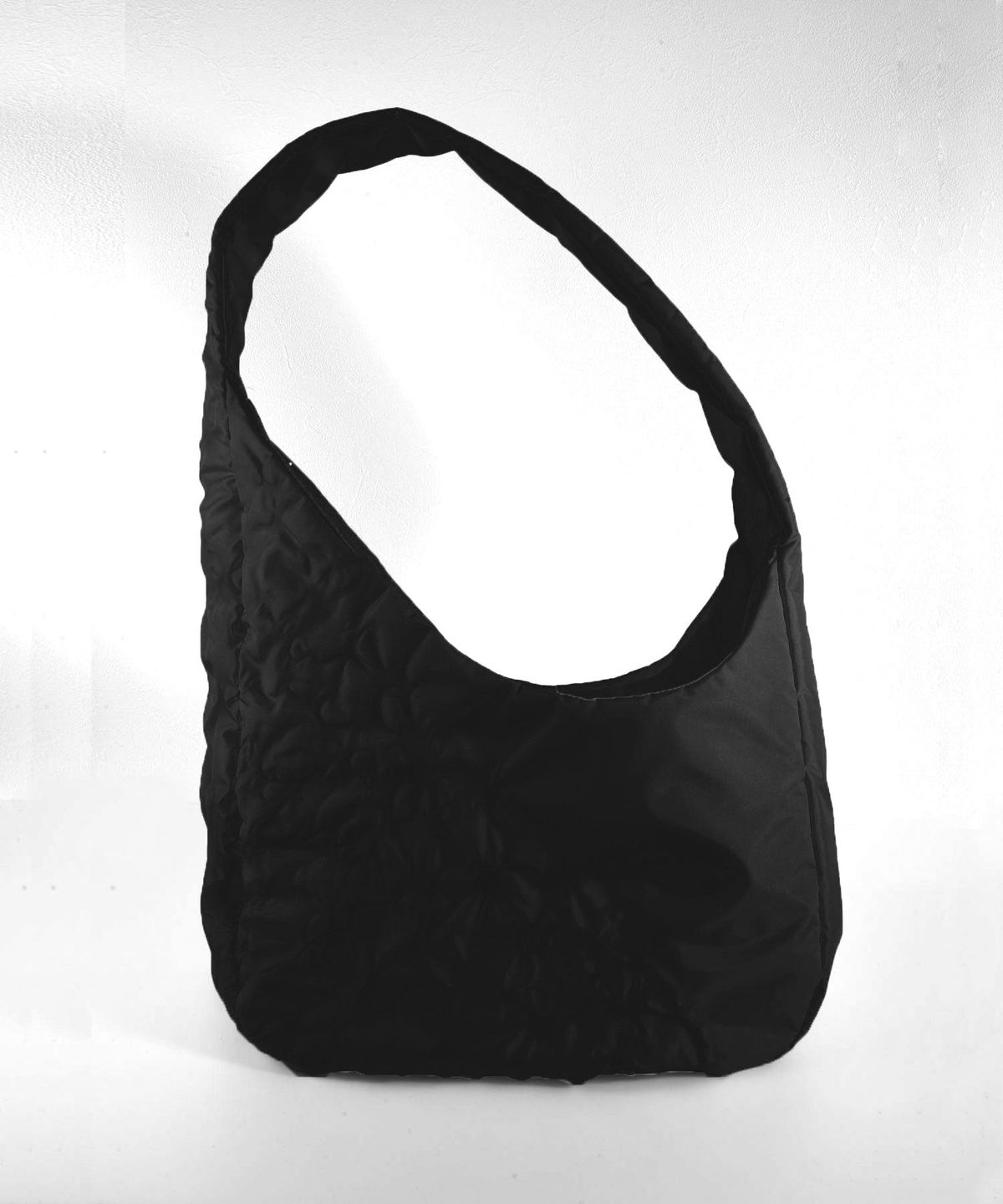 LEAF VEIN BAG BLACK