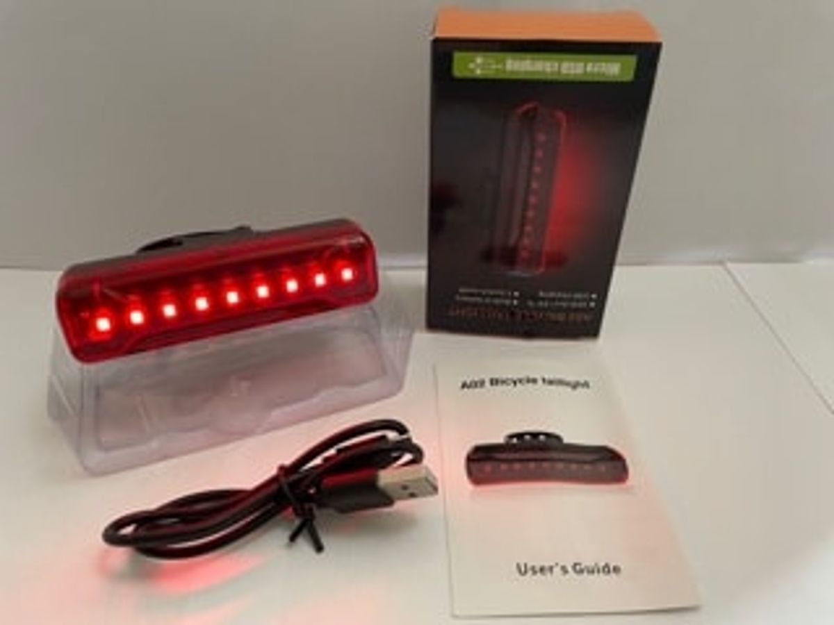 LED Cykel baglygte A02 - USB genopladelig med 5 indstillingsmuligheder - Easylight.dk