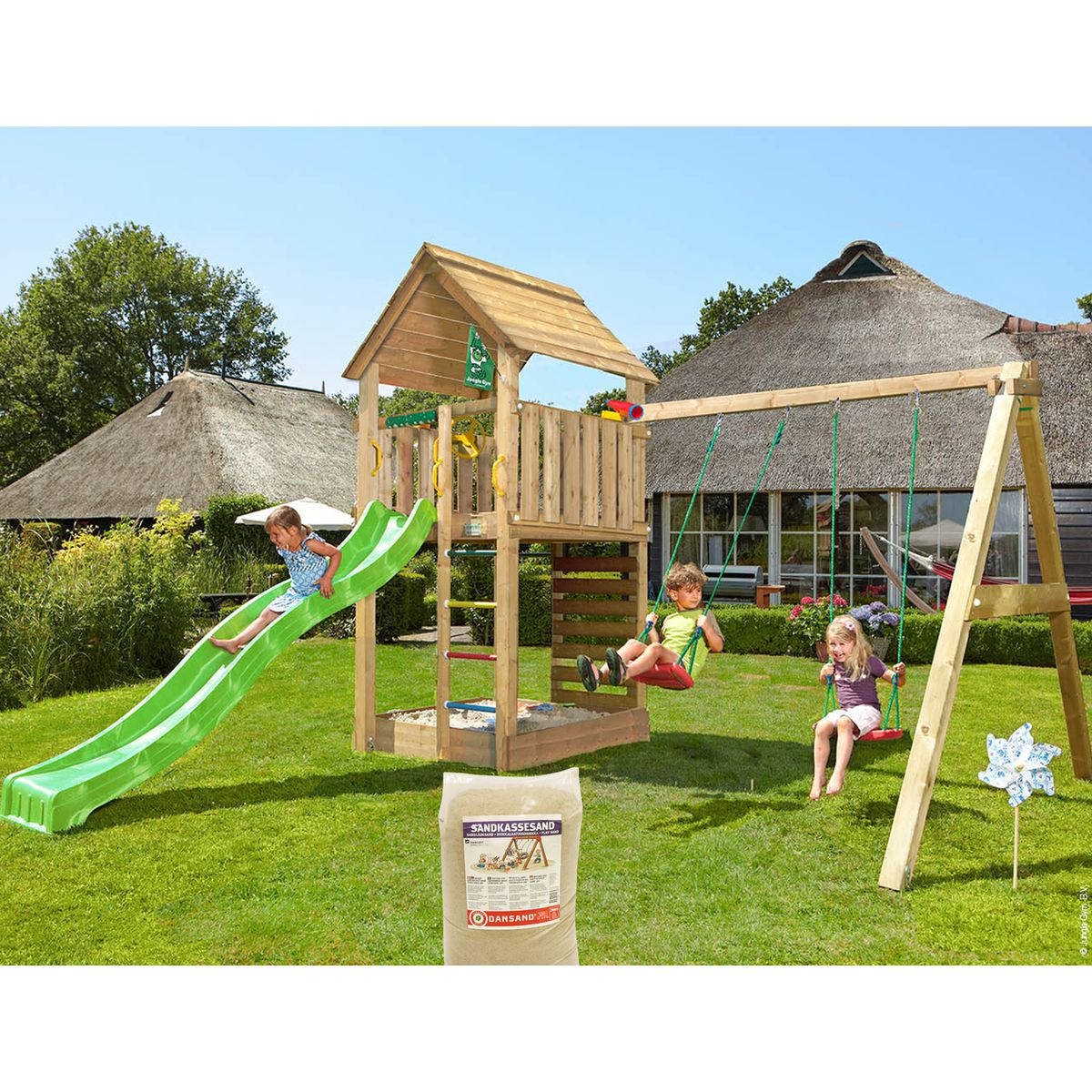 Legetårn Jungle Gym Cabin 2.1 m/2-Swing Module 220, grøn rutsjebane og 120 kg sand