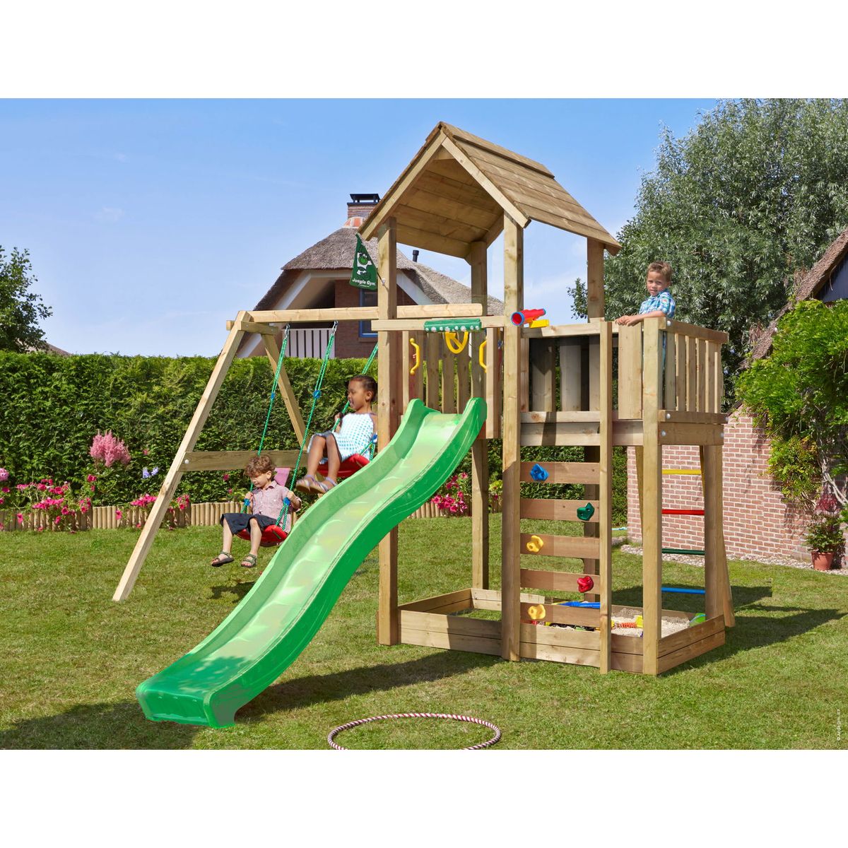 Legetårn Jungle Gym Mansion 2.1 w/2-Swing Module 220, grøn rutsjebane og 120 kg sand