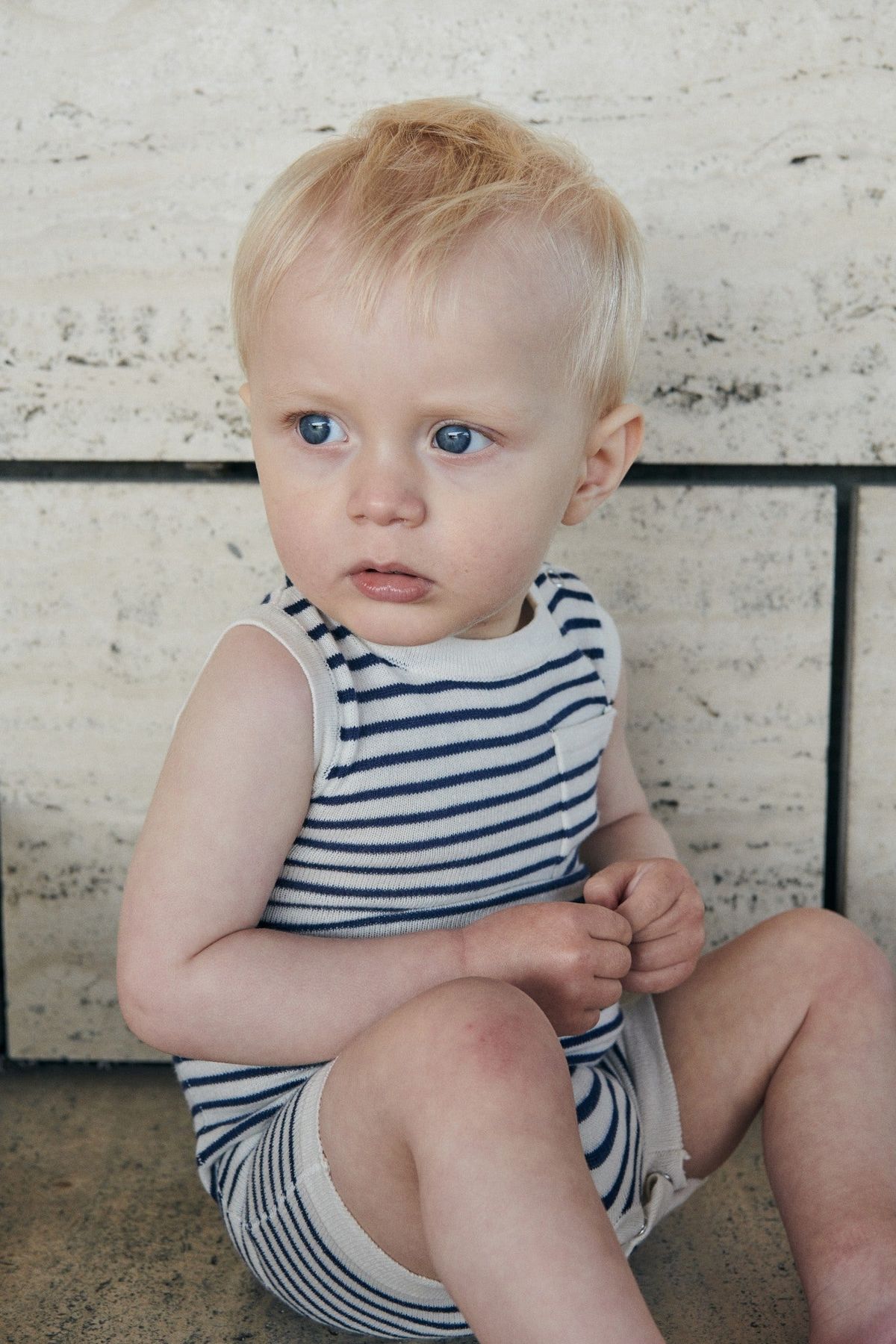 LETSTRIKKET ROMPER M. STRIBER - CREAM/NAVY COMB. - CREAM/NAVY COMB. / 50