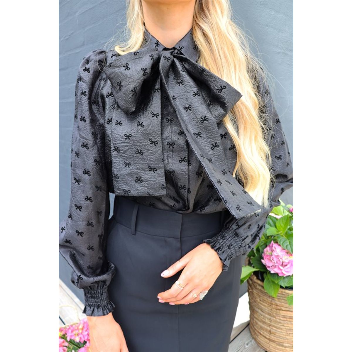 Liberté - Elina Ls Blouse - Black Bow