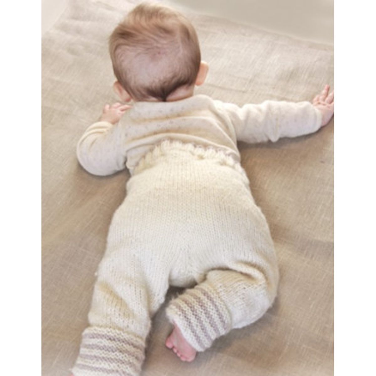 Little Darcy Pants by DROPS Design - Baby Bukser Strikkeopskrift str. - 2 år