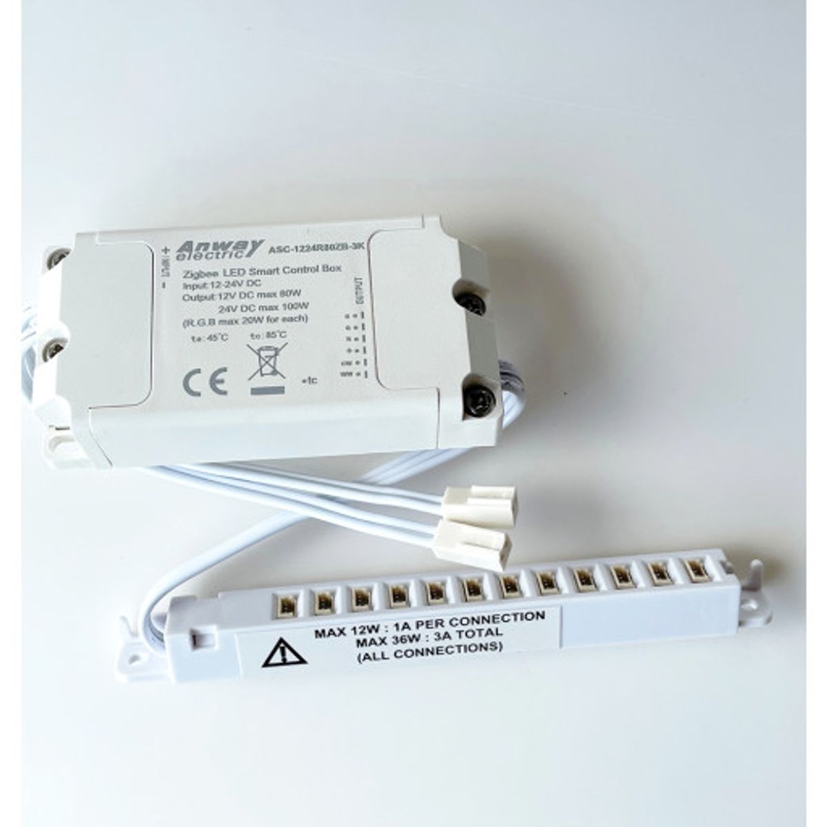 Loevschall Zigbee controller, multiwhite