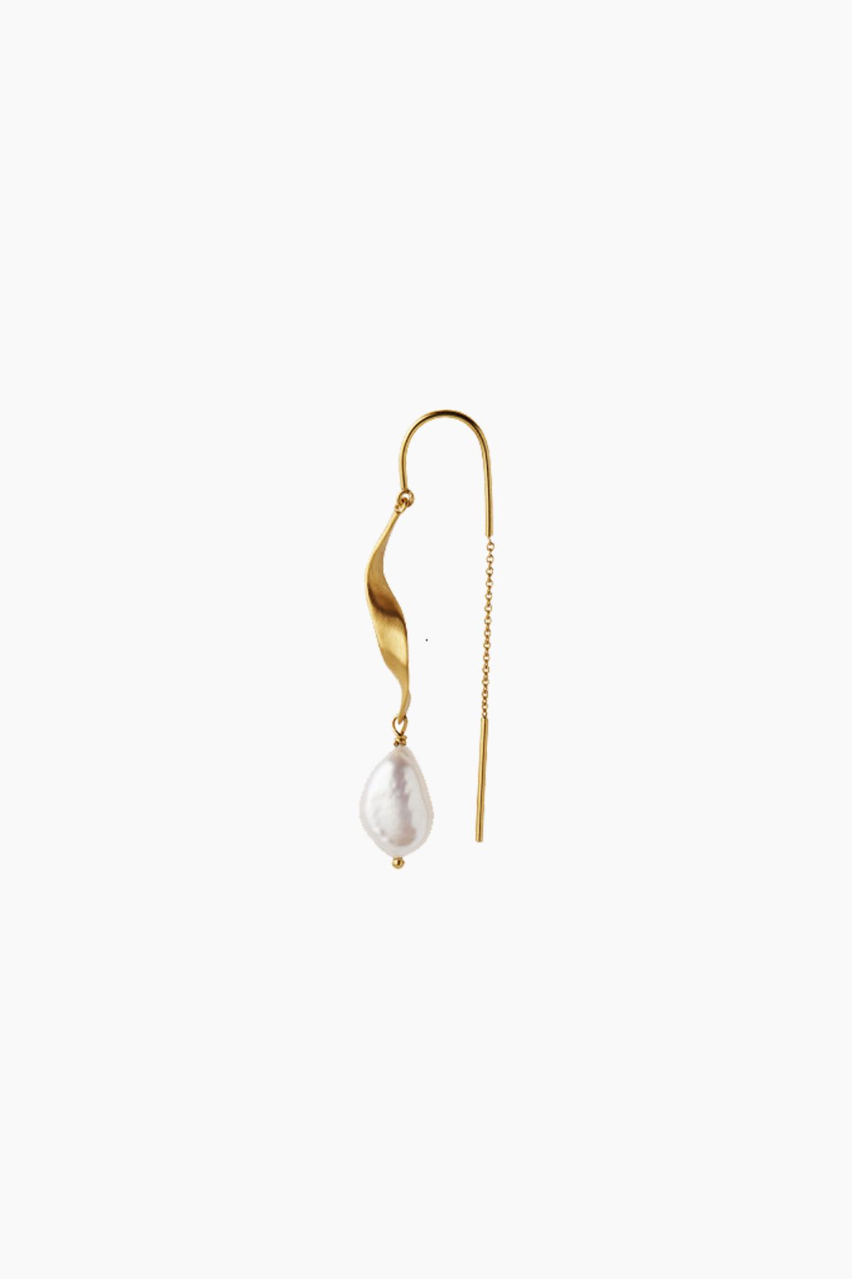 Long Twisted Earring With Baroque - Pearl Gold - Stine A - Guld One Size