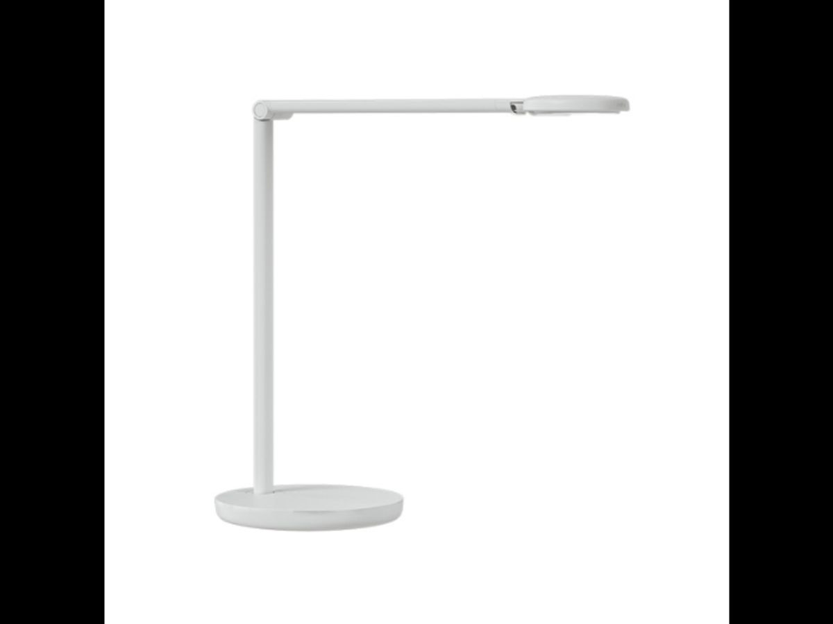 Luxo Bordlampe | Motus Flat med CCT og Bordfod | Hvid