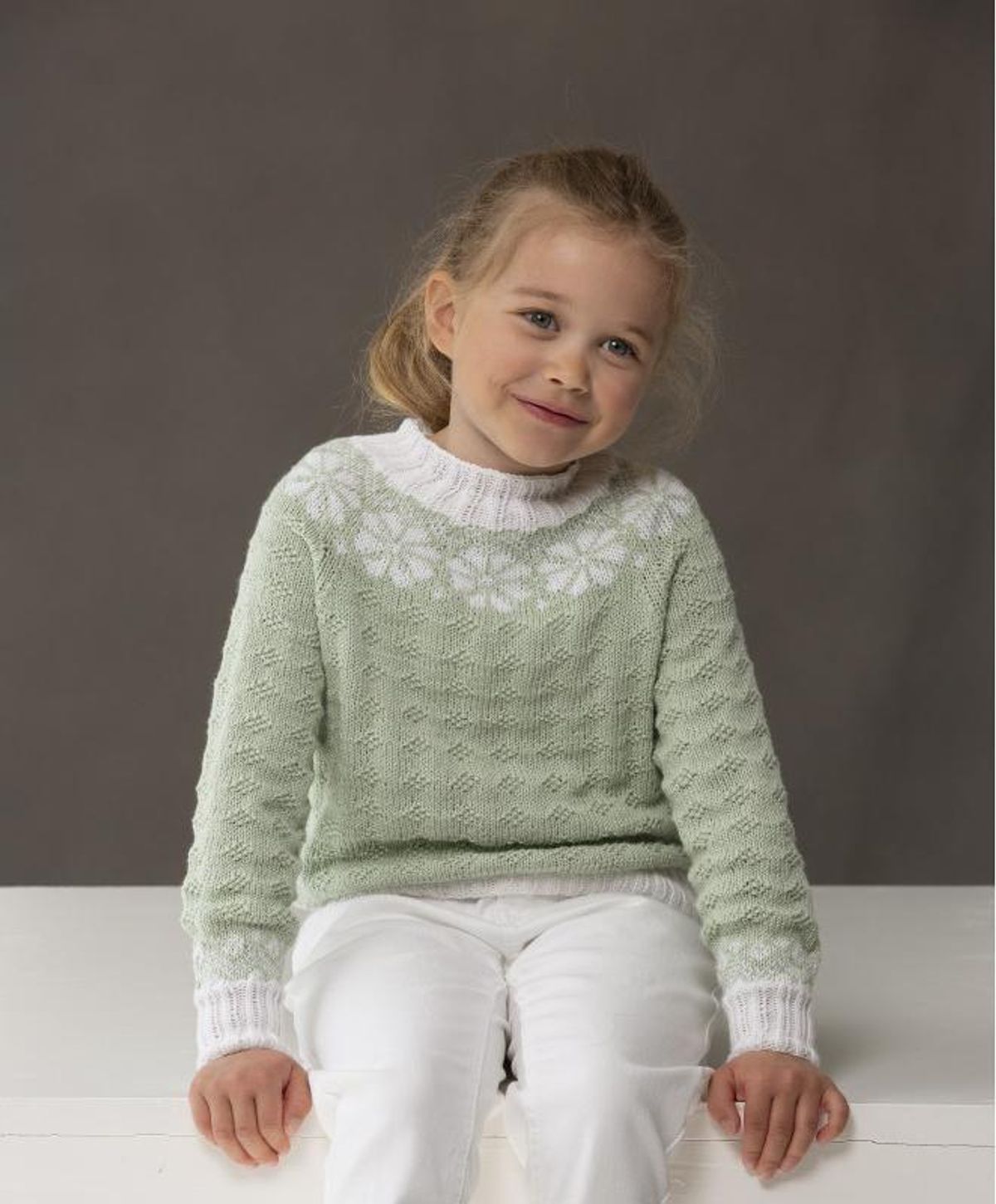 "Lydia" Genser - Viking Design 2015-4C Kit - 2-12 År - Viking Bambino, fra Viking