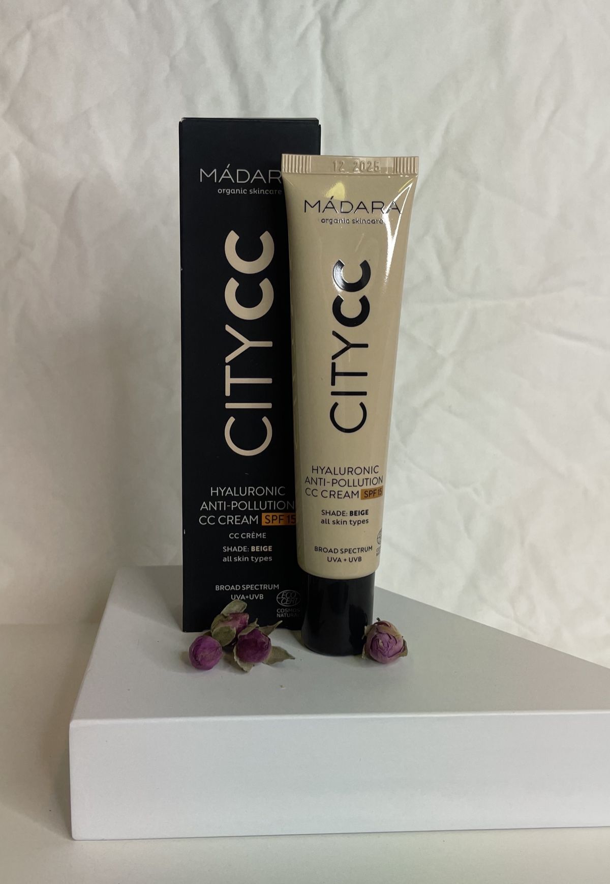 MADARA CITY CC Hyaluronic Anti-pollution CC cream SPF 15, BEIGE