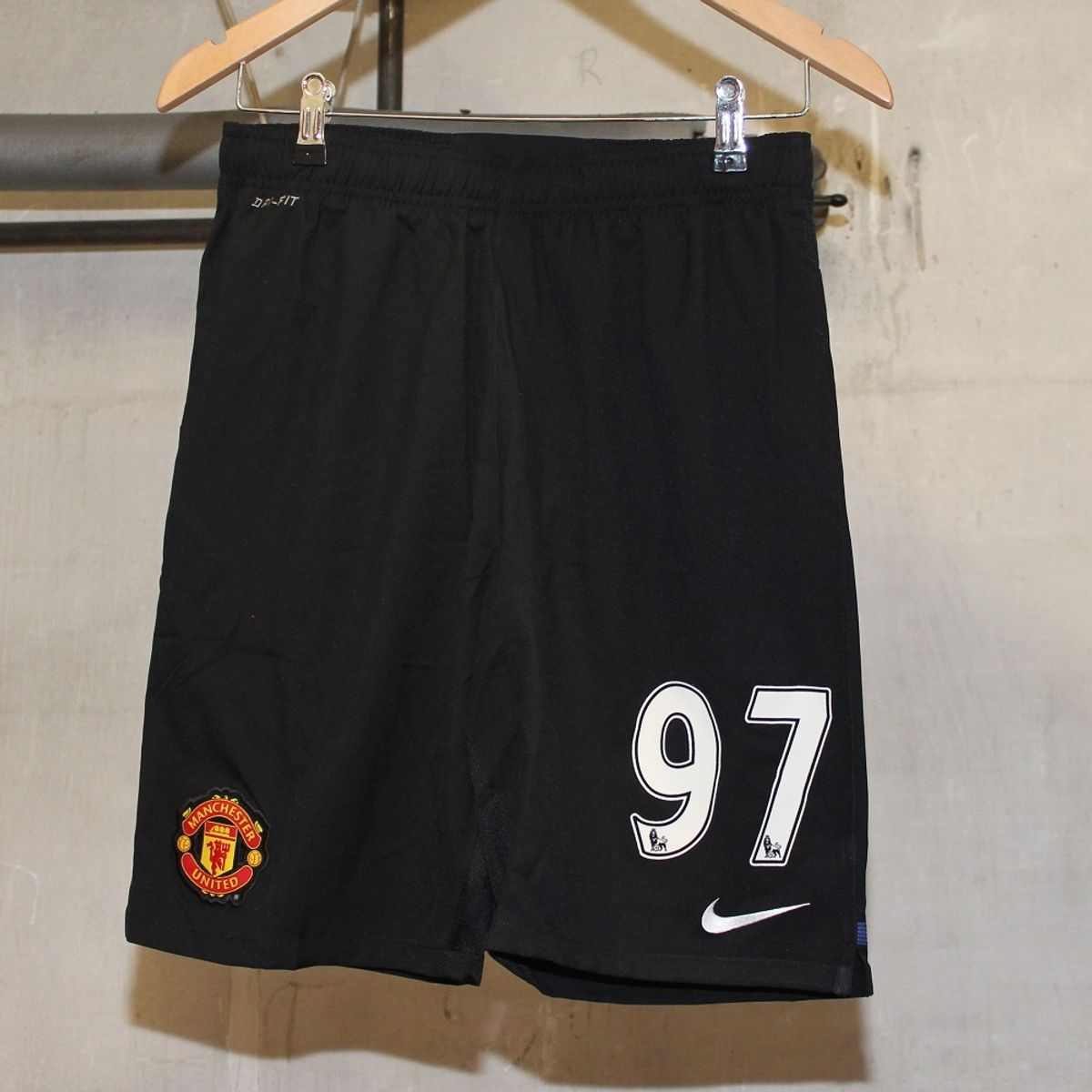 Manchester United away shorts boys - 97-YXL | 158-170