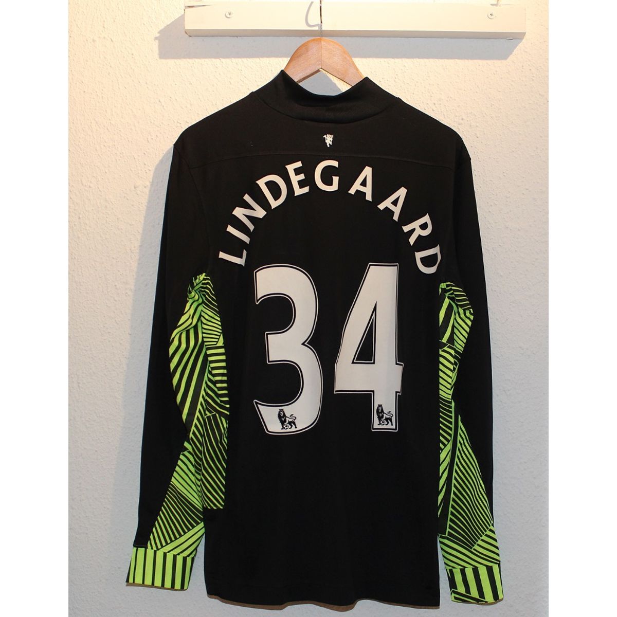 Manchester United goalie jersey 2011/12 - black - L34-M