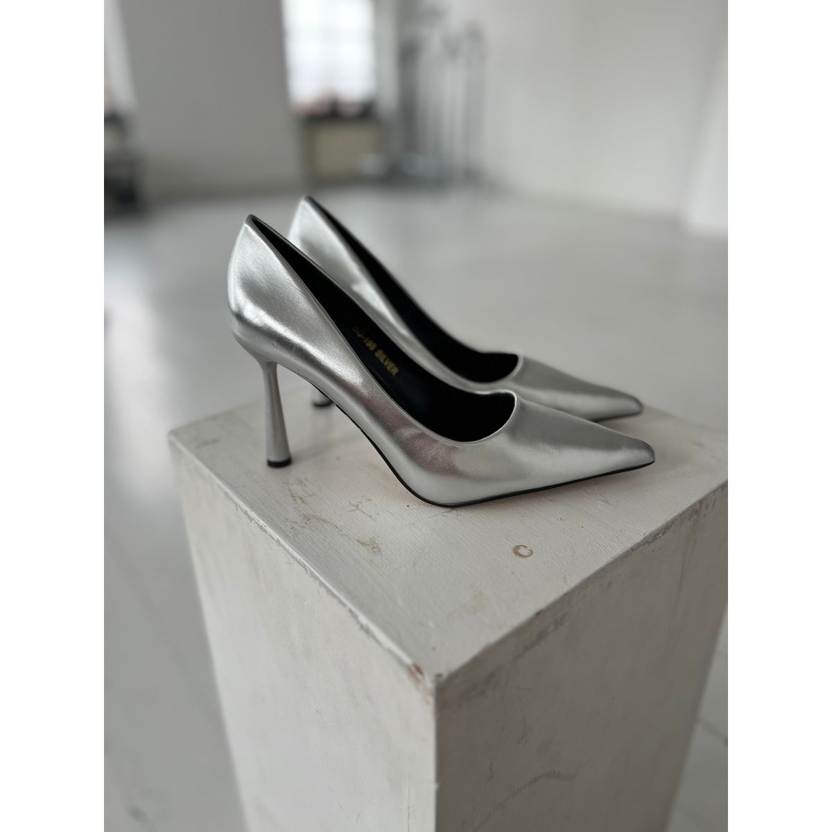 Marquiz silver heels