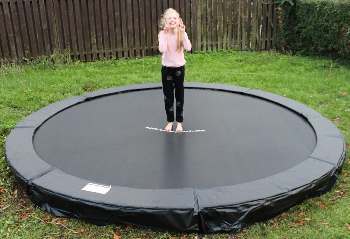 MCU-Sport NedGravet / Inground Trampolin 4.3M