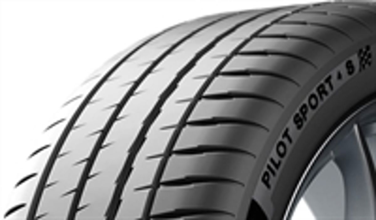 Michelin Michelin Pilot Sport 4 S 225/35R19