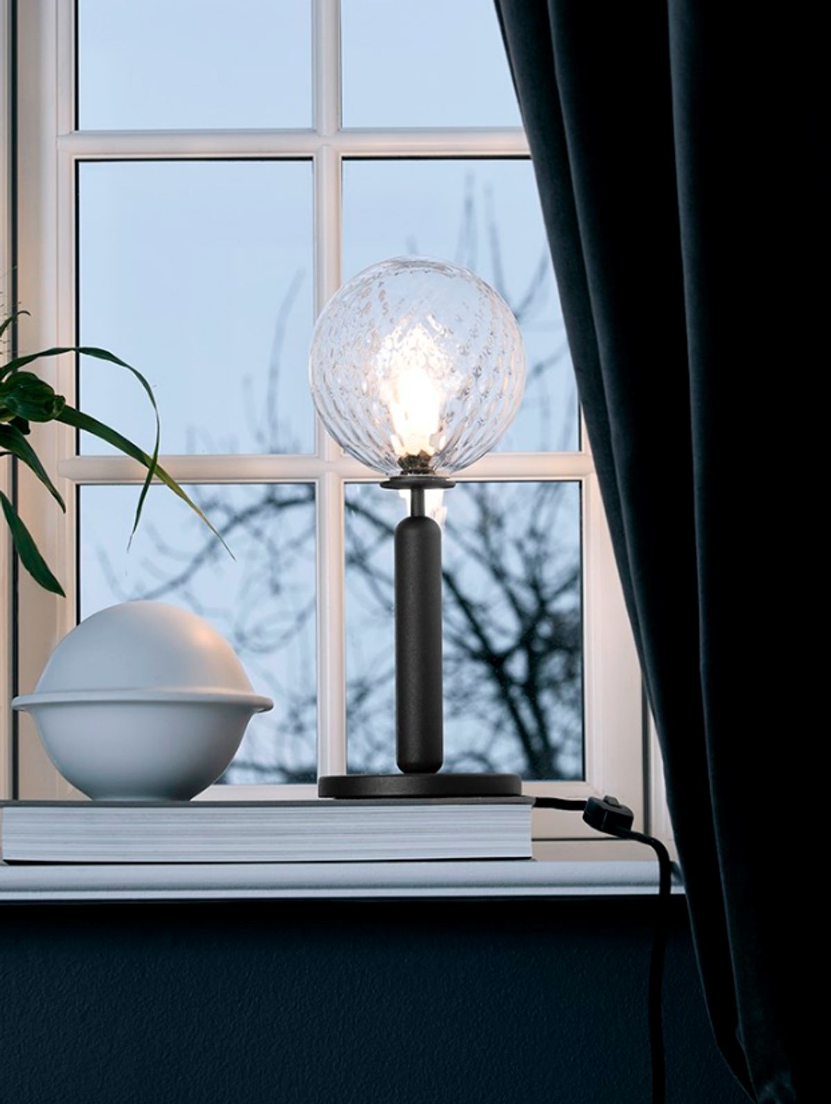 Miira bordlampe, grå/klar