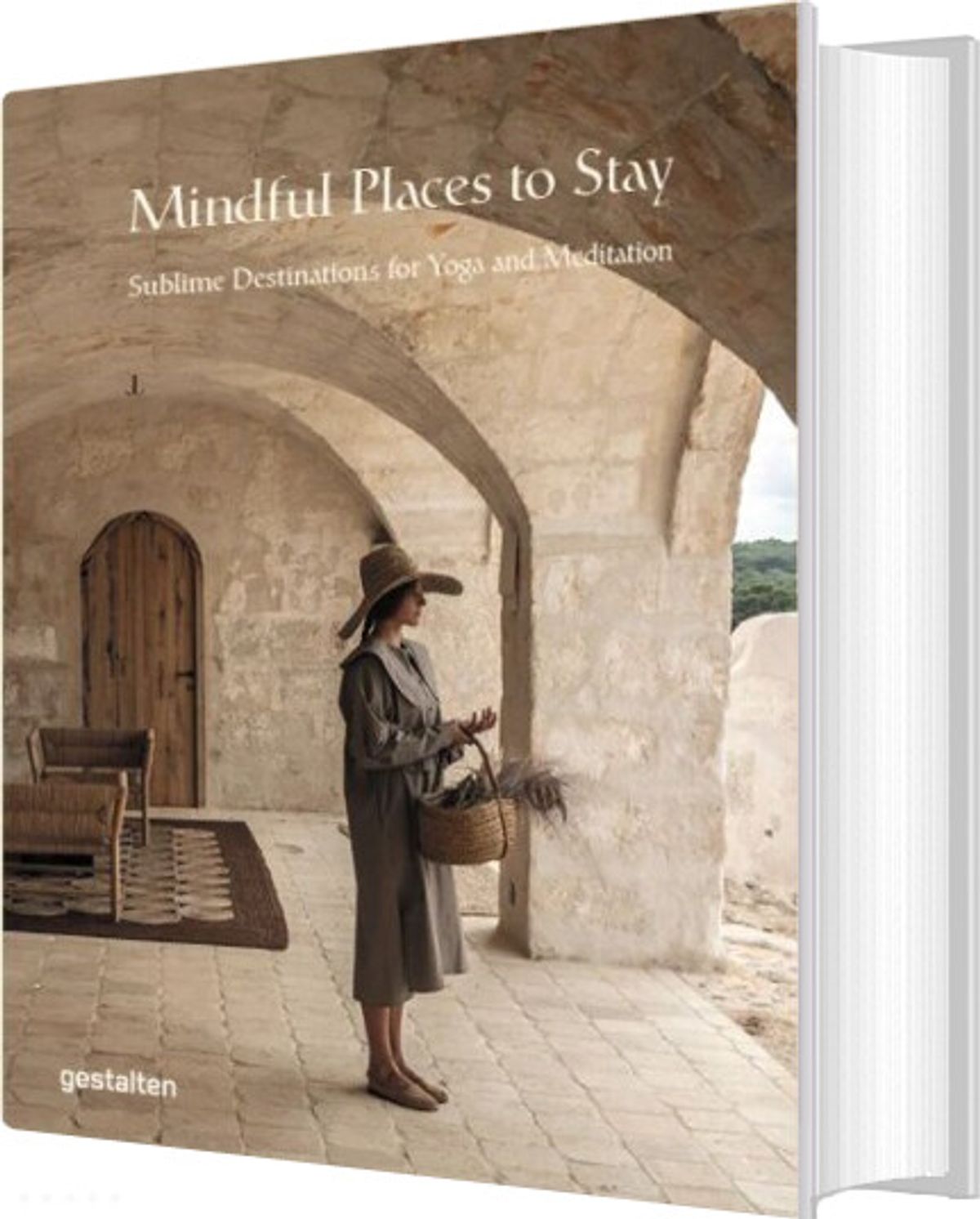 Mindful Places To Stay - English book