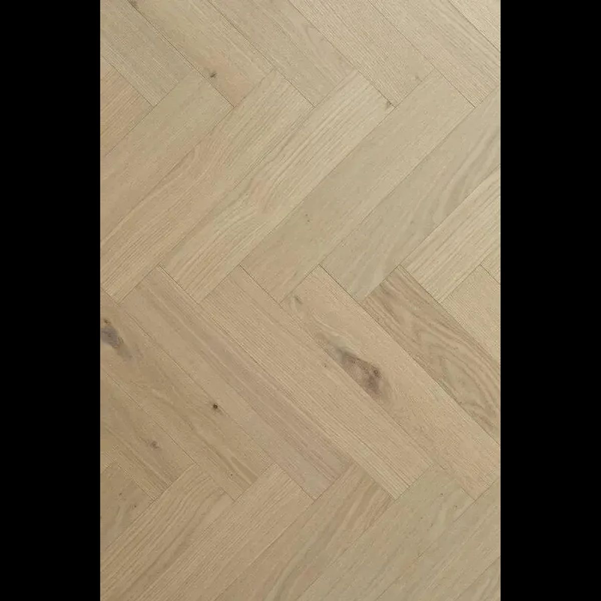 Moland SUPER Eg Herringbone Left Brisbane White Oak UV-matlak 10400064 Design Trægulv