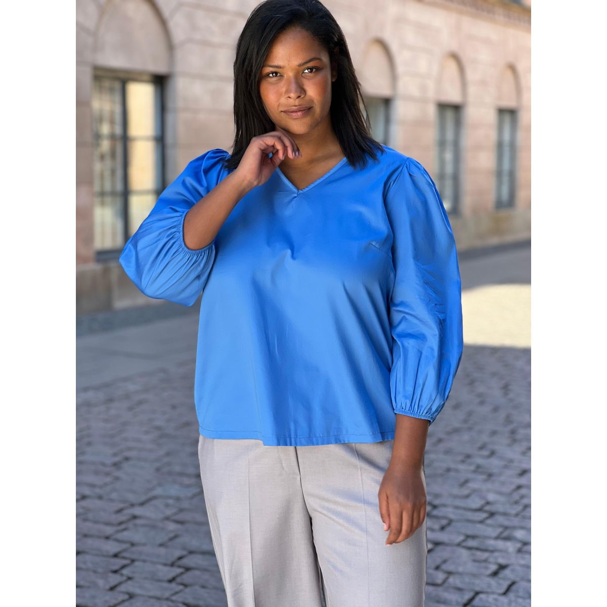 Mona bluse i lavendelblå - XXL/52-54