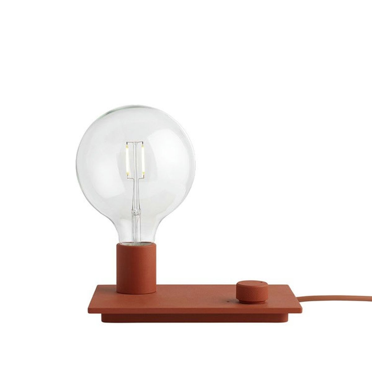 Muuto Control Bordlampe Red