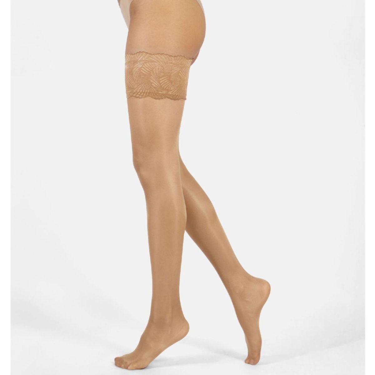 Natural Versailles 20 denier Hold-Ups