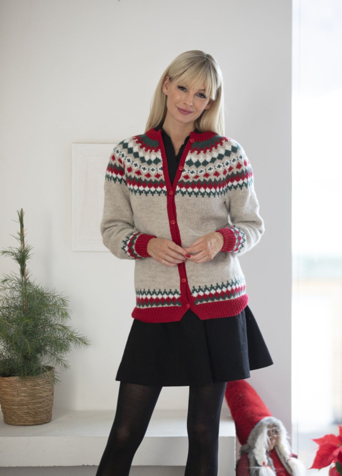 "Nellik" julecardigan - Viking Design 2032-6 Kit - XS-XXL - Viking Eco Highland Wool, fra Viking