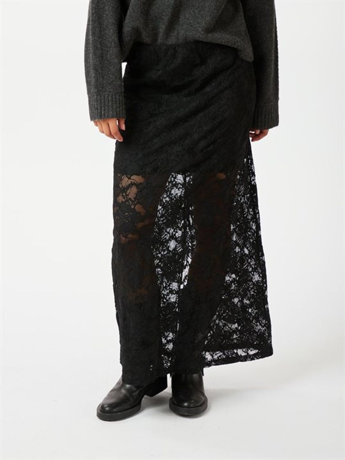 Neo Noir - Emmie Lace Skirt - Black